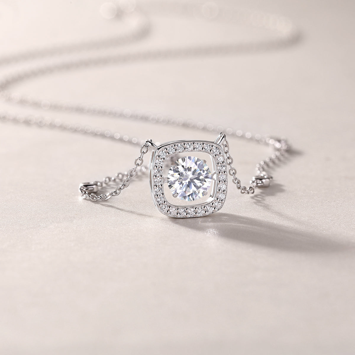 1Sweet - A Fashionable And Luxurious Diamond Jewelry Pendant Set With 1-carat Moissanite S925 Sterling Silver And Platinum Plating