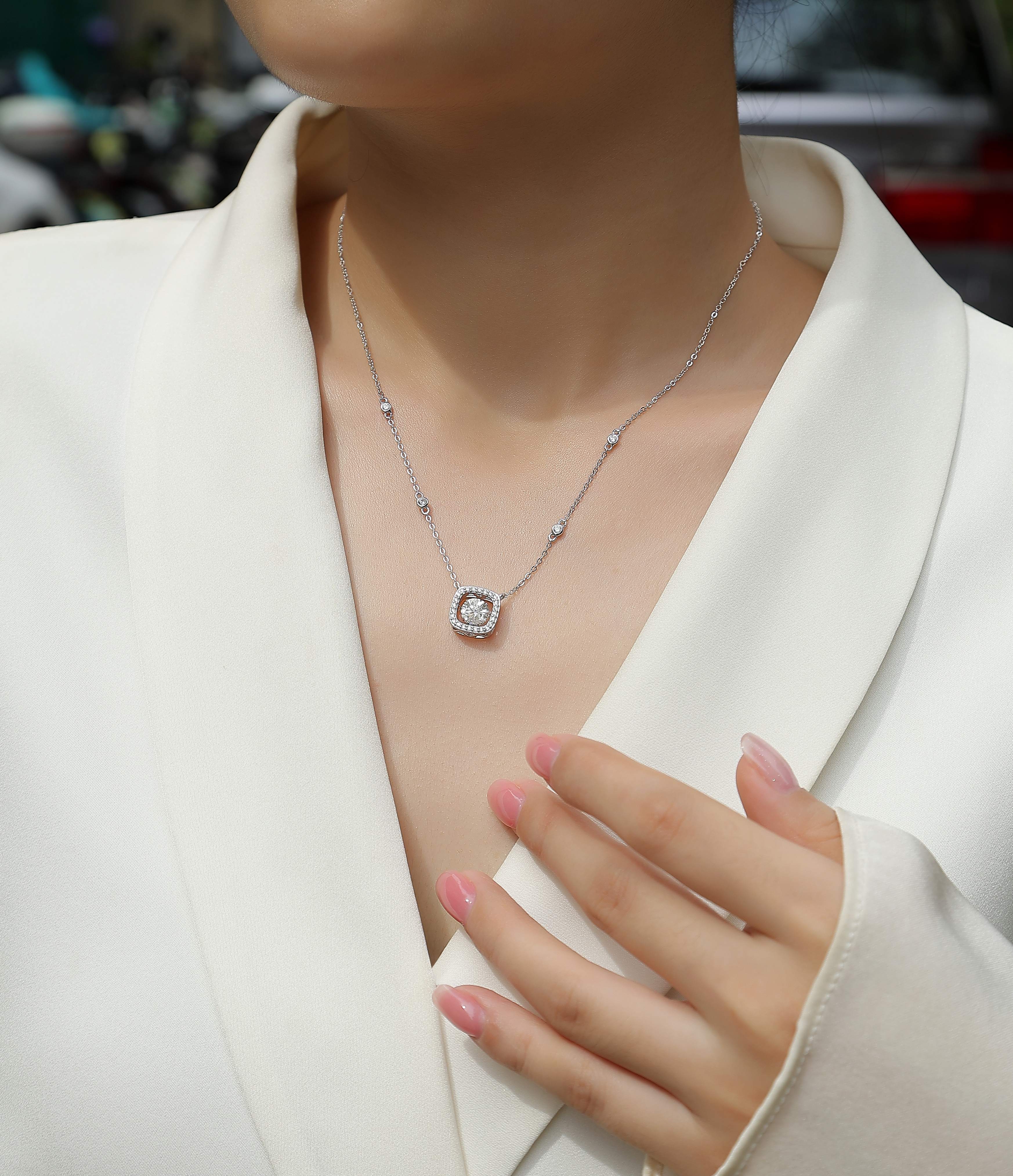 1Sweet - A Fashionable And Luxurious Diamond Jewelry Pendant Set With 1-carat Moissanite S925 Sterling Silver And Platinum Plating